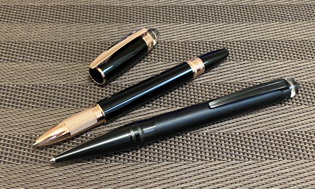 モンブラン ボールペン ツイスト式 キャップ式